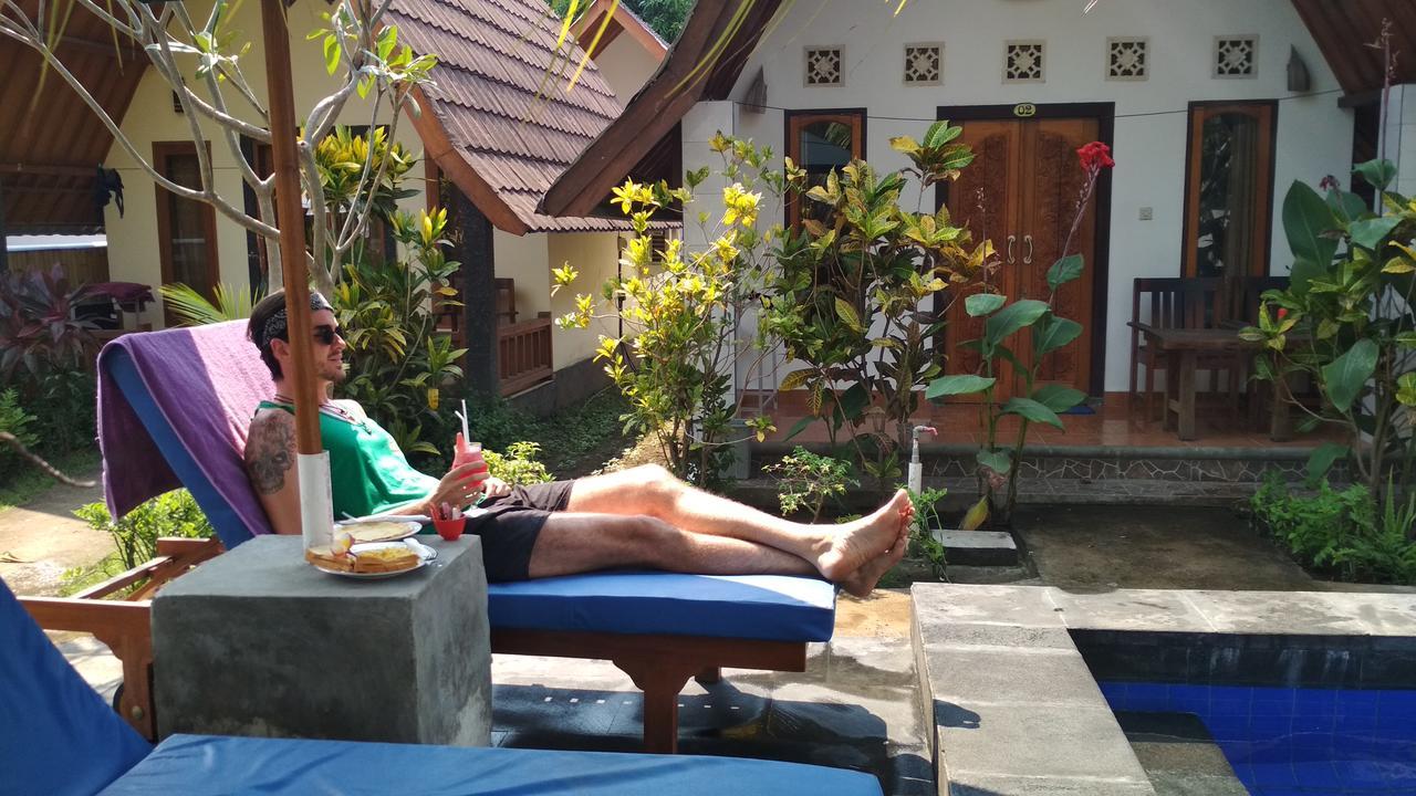 Balengku Homestay Gili Air Luaran gambar